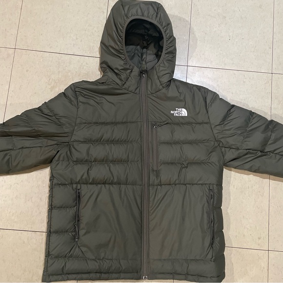 Mens The North Face Bubble Down Jacket In Green. Gently Used. Great Condition. - Picture 2 of 5